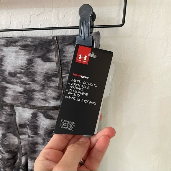 Under Armour Camo Mesh Compression Crop Ankle Legging XS - Picture 4 of 5